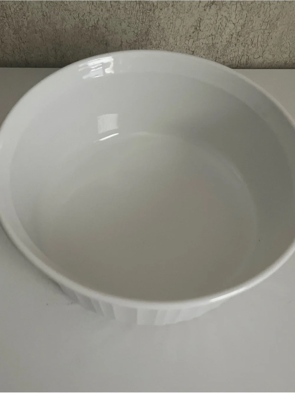 Corning ware French White Round Casserole Dish Stoneware 2.5 Qt Ribbed F-1-B EUC